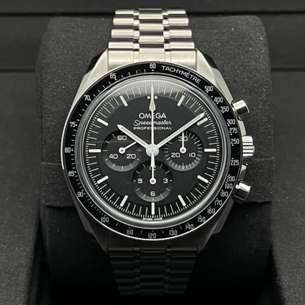 OMEGA Speedmaster Moonwatch – Sandwich en saphir