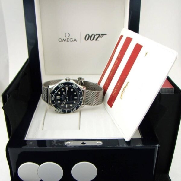 Omega Seamaster Diver 300M 2025 60e anniversaire de James Bond 210.30.42.20.03.002