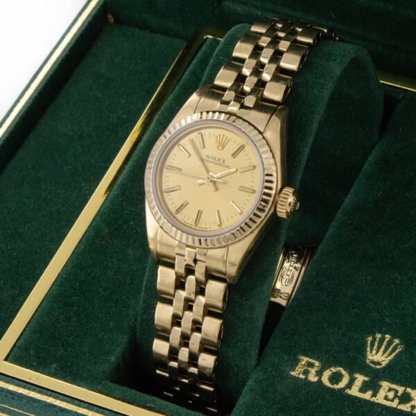Montre Rolex Oyster Perpetual pour femme, référence 67197, datant d’environ 1987